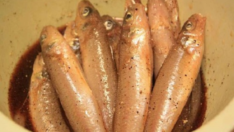 Cá bống kho riềng 3