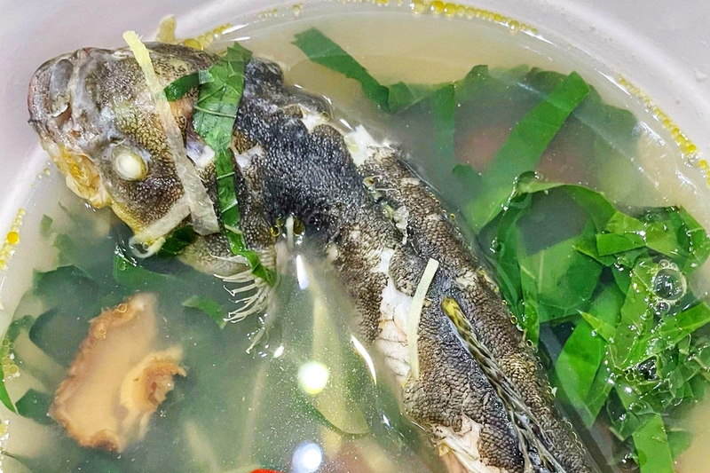Nấu canh cá bớp nấu lá lốt với thời gian vừa đủ đảm bảo hương vị của món ăn tốt nhất.