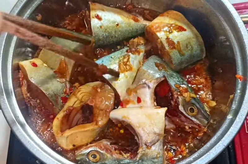 cá cam kho tiêu 10