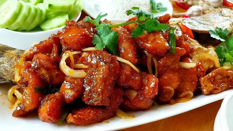 cá chẽm chiên giòn sốt mật ong 1