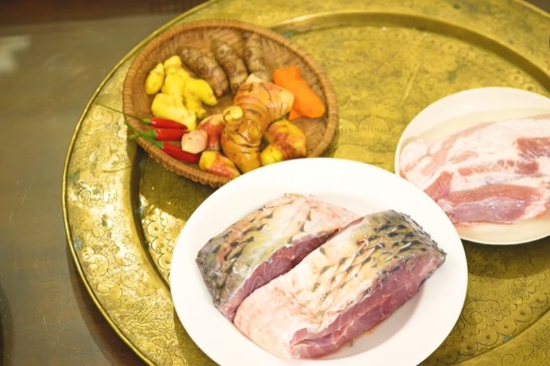 Nguyên liệu cần chuẩn bị cho món cá chép kho nghệ chuẩn vị