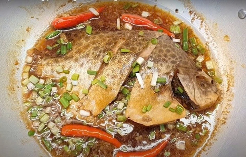 cá dìa kho tiêu ảnh 4