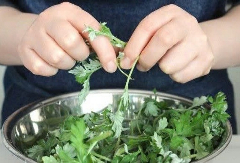 cá diếc nấu ngải cứu ảnh 3