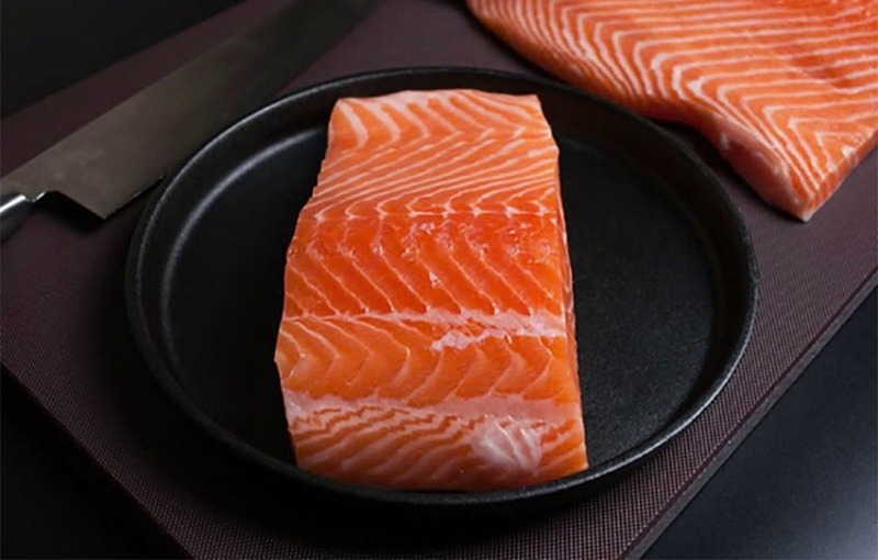 cá hồi chiên sốt xoài ảnh 1