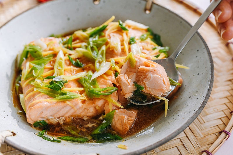 Cá hồi hấp xì dầu - 02