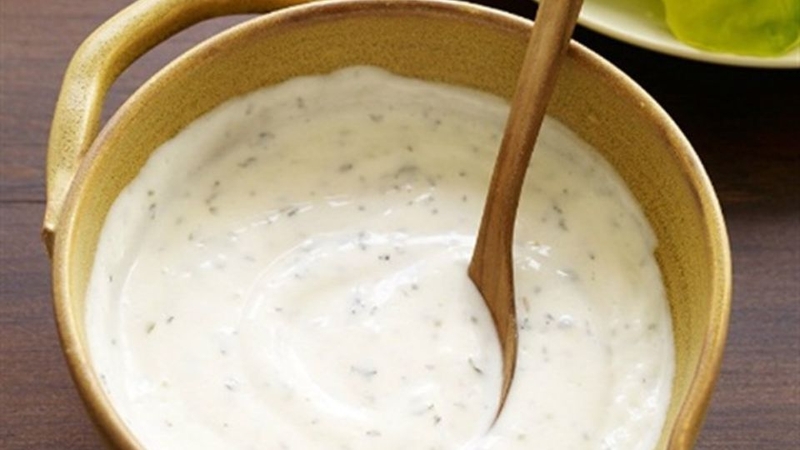 Bước 2: Làm sốt kem