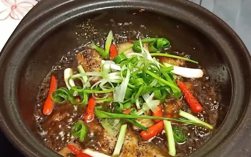 Cá mó kho sánh mịn đưa cơm
