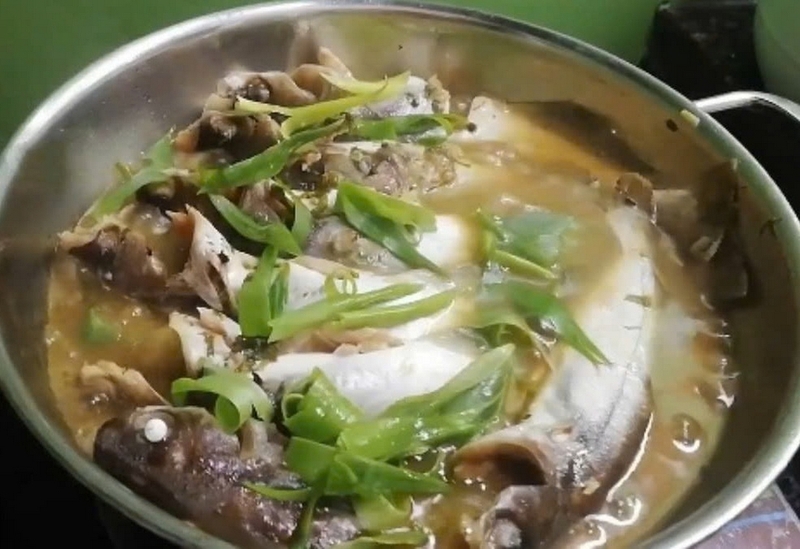 cá ngạnh kho lạt ảnh 5