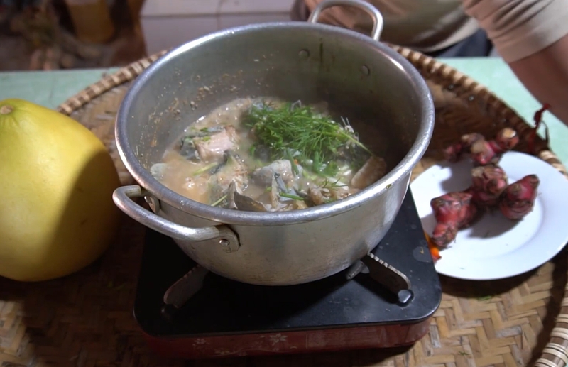 cá nheo om riềng mẻ hình 4