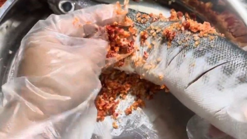 cá nhồng nướng 4