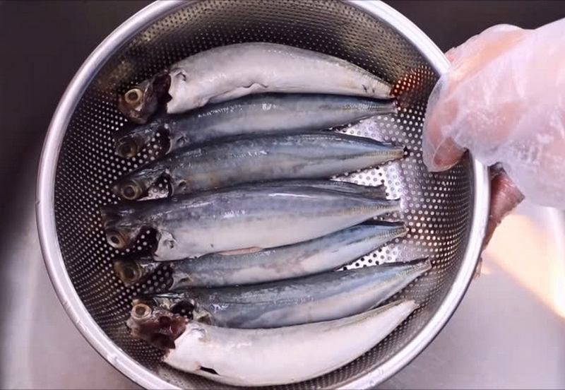 cá nục kho gừng ảnh 3
