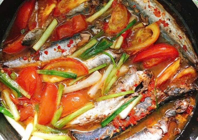 cá nục kho riềng ảnh 5