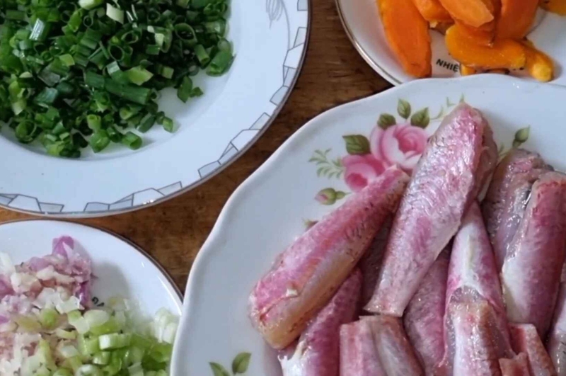 cá phèn kho nghệ hình 1