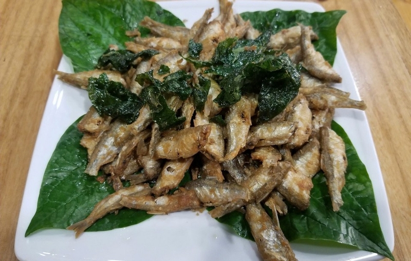 Cá suối chiên giòn ảnh 5