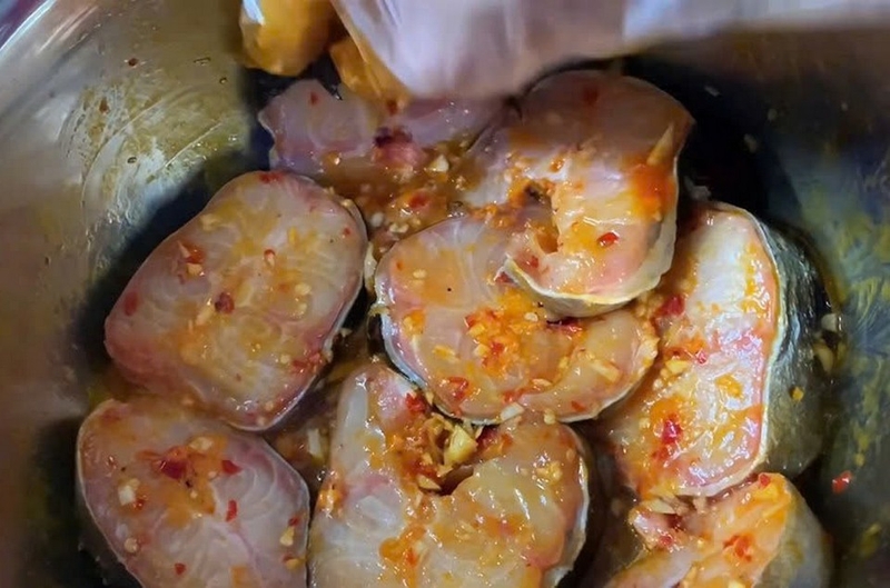cá tầm nướng riềng mẻ ảnh 4