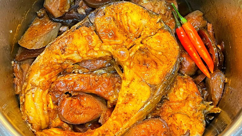 cá trắm kho nghệ 5