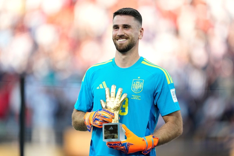 Unai Simón