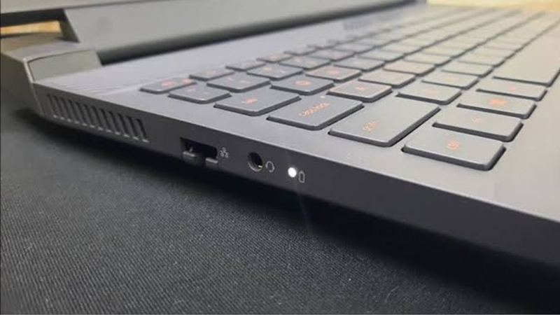 Các đèn báo trên laptop Dell 1