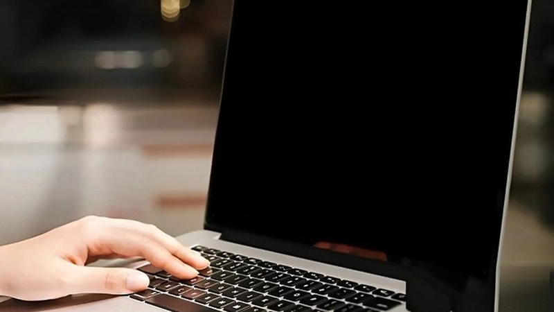 Các đèn báo trên laptop Dell 2