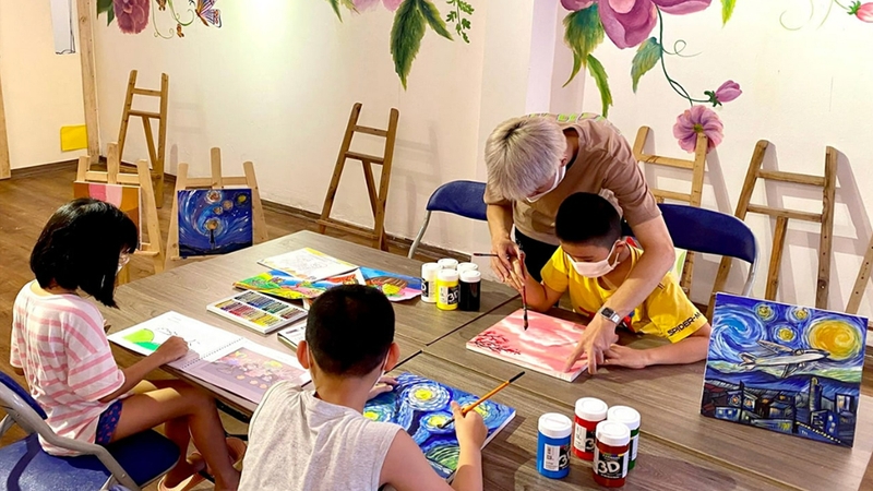 Học hội họa và thiết kế giúp khám phá tài năng của trẻ