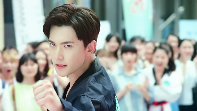 thieu nu toan phong