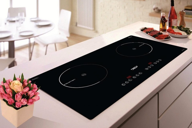 Bếp từ được thiết kế âm