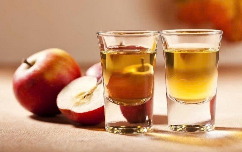 Cách ngâm rượu táo tươi ảnh 1