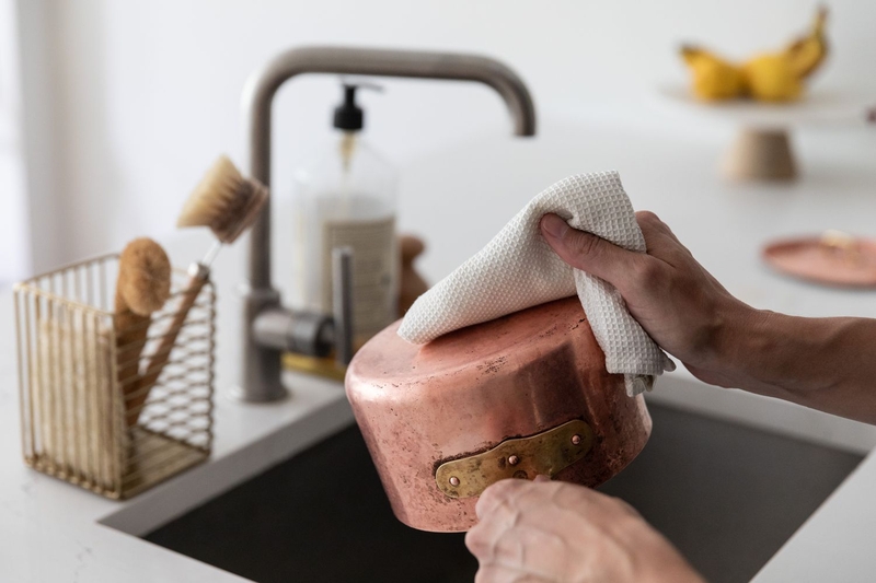 cách bảo quản đồ dùng bằng đồng 4