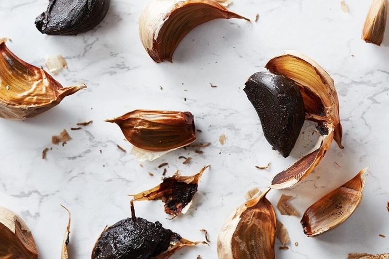 Một số lưu ý khi bảo quản tỏi đen trong tủ lạnh