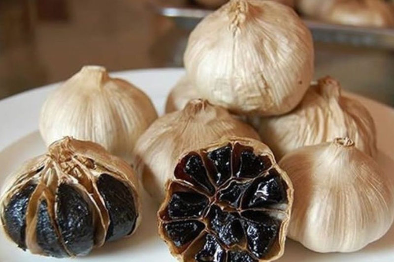 Có nên bảo quản tỏi đen trong tủ lạnh?