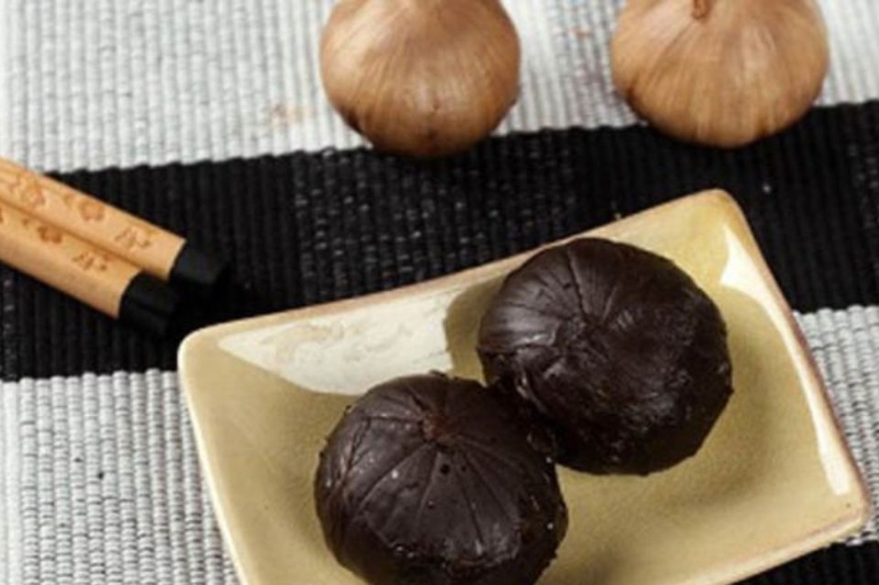 Thời gian bảo quản tỏi đen trong tủ lạnh là bao lâu?