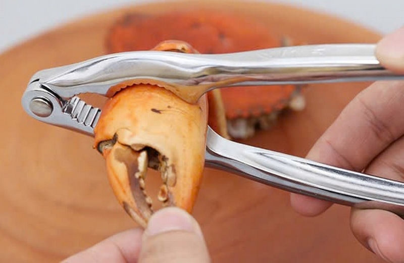 Cách bóc thịt cua biển ảnh 4