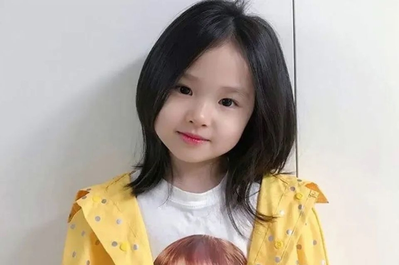 Tóc tỉa nhiều lớp ngang vai