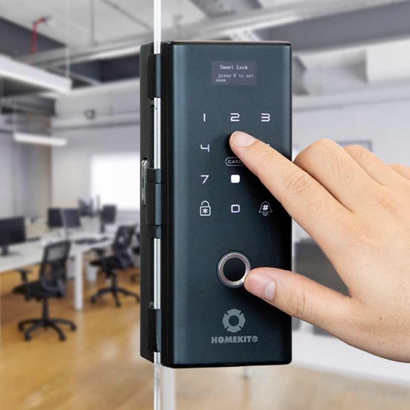 Vệ sinh cảm biến vân tay thường xuyên