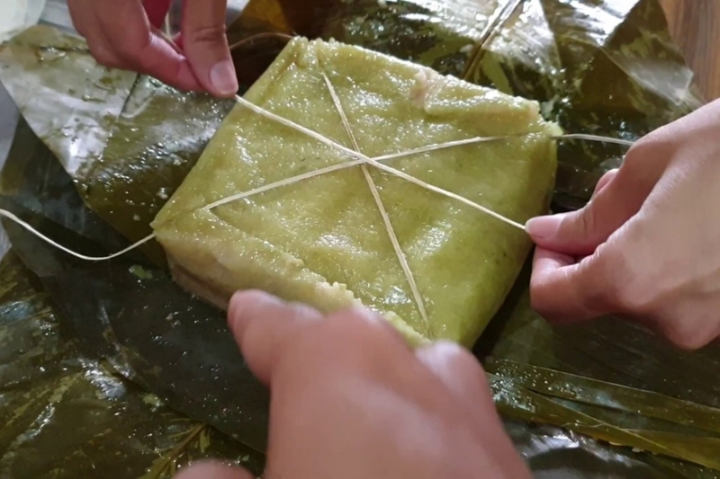 Cách cắt bánh chưng 4