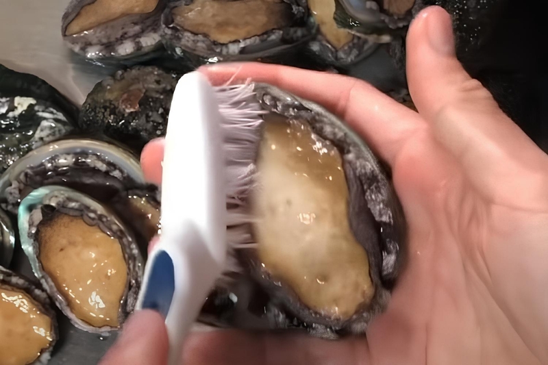 Làm sạch bề mặt