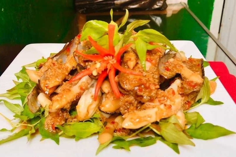 Cách chế biến ốc móng tay xào bơ tỏi siêu ngon