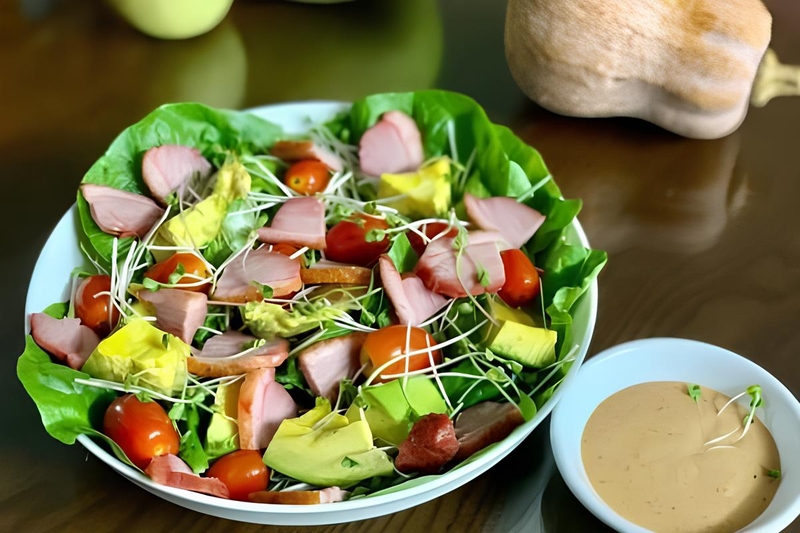 Lườn ngỗng trộn salad