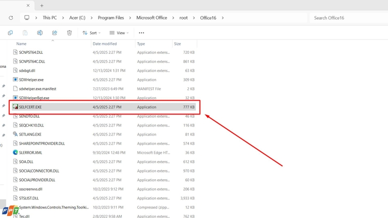 Tại đây, tìm và chạy tệp Selfcert.exe.