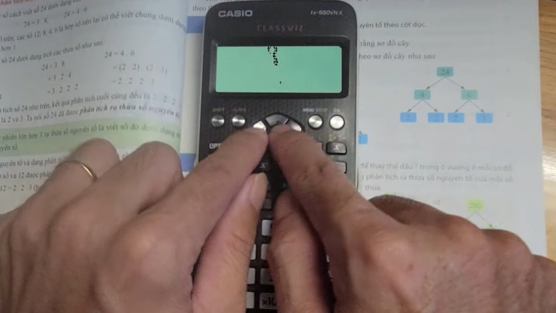 cách chơi rắn săn mồi trên máy tính casio 580 - 1.jpg