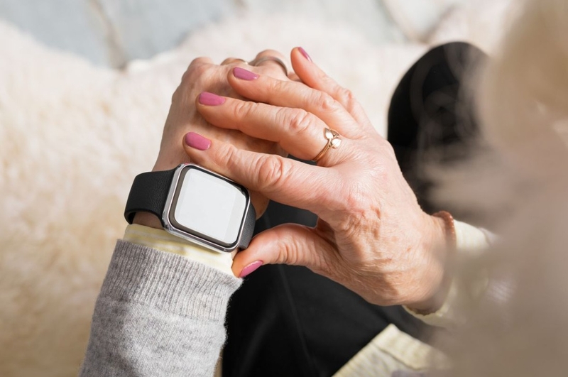 cach-chon-apple-watch-cho-nguoi-gia-8.jpg