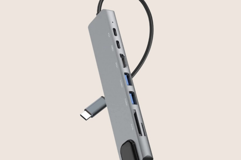 Cổng USB-C dữ liệu phù hợp với SSD và các phụ kiện sử dụng chuẩn kết nối thế hệ mới