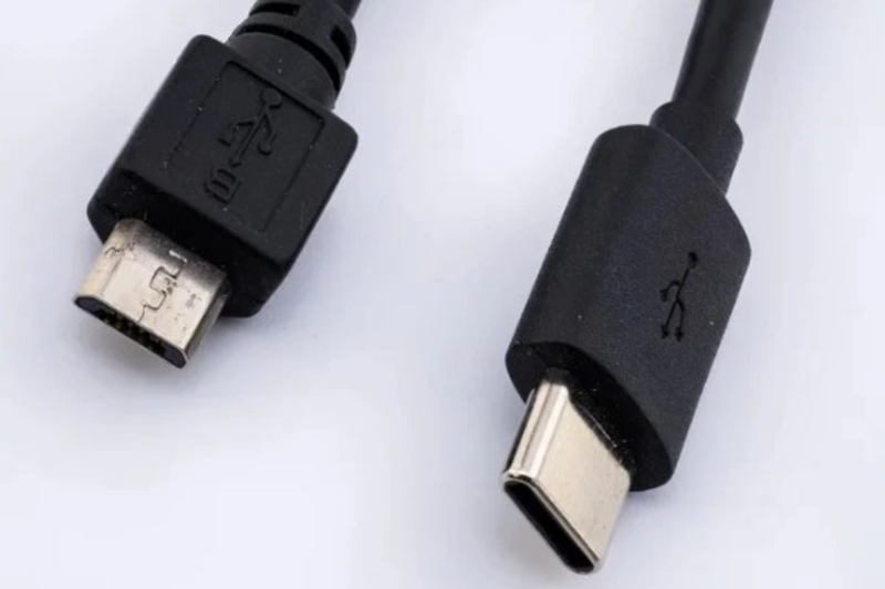 Micro USB phù hợp với người cần cắm dùng nhanh