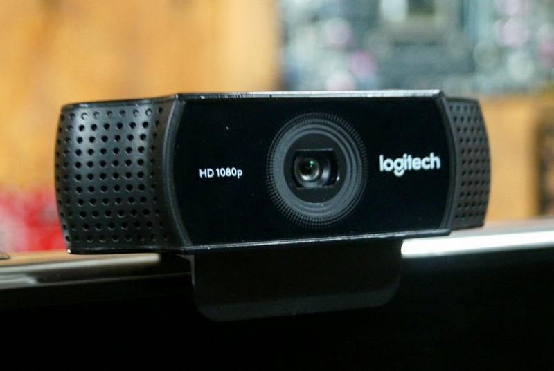 Webcam Full HD 1080p phù hợp với phần lớn nhu cầu học online và họp trực tuyến