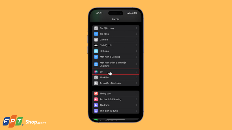 Truy cập vào ứng dụng Cài đặt trên iPhone của bạn và chọn mục Siri