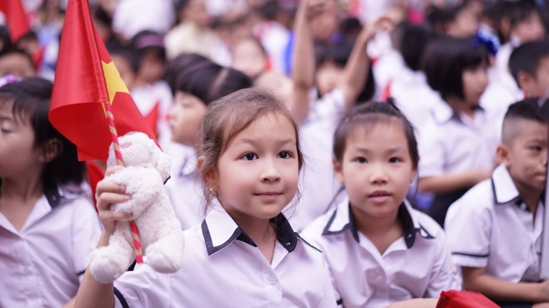 Trẻ từ bao nhiêu tuổi trở lên có thể đăng ký tuyển sinh vào lớp 1?