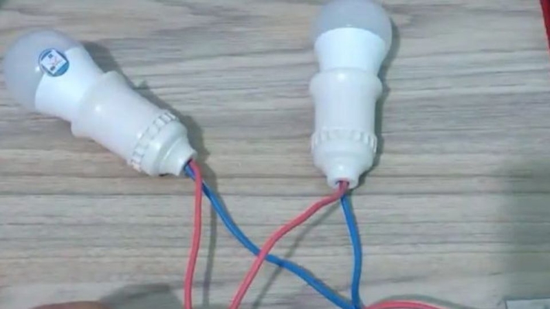 cách đấu 2 công tắc 2 bóng đèn 1