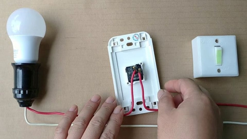 Cách đấu công tắc điện có 1 công tắc và 1 bóng đèn