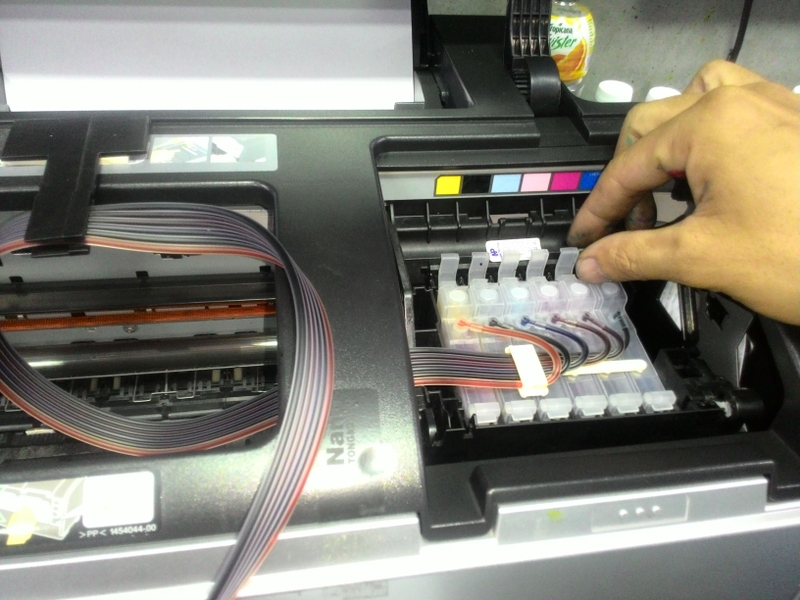 Cách đổ mực máy in Epson T60 - hình 1