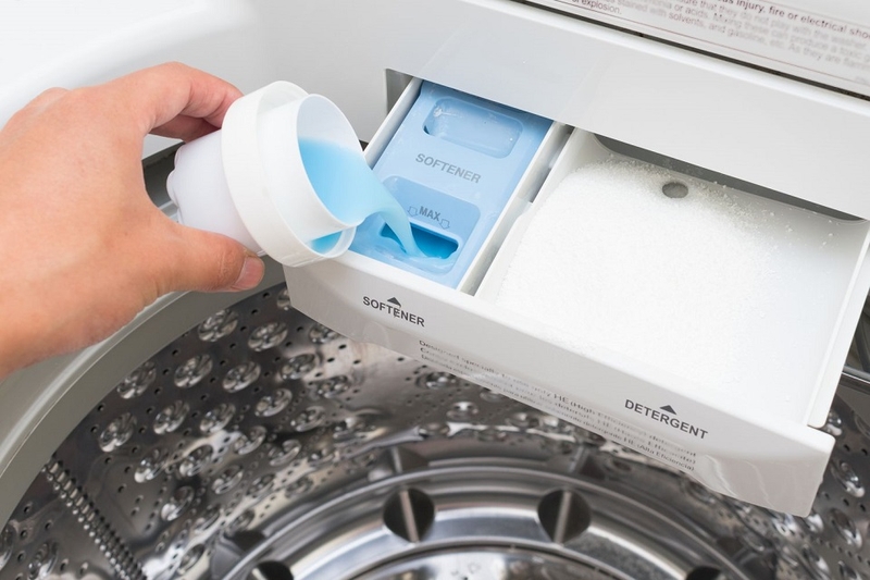 Các bước thực hiện đổ nước xả vải đúng quy trình